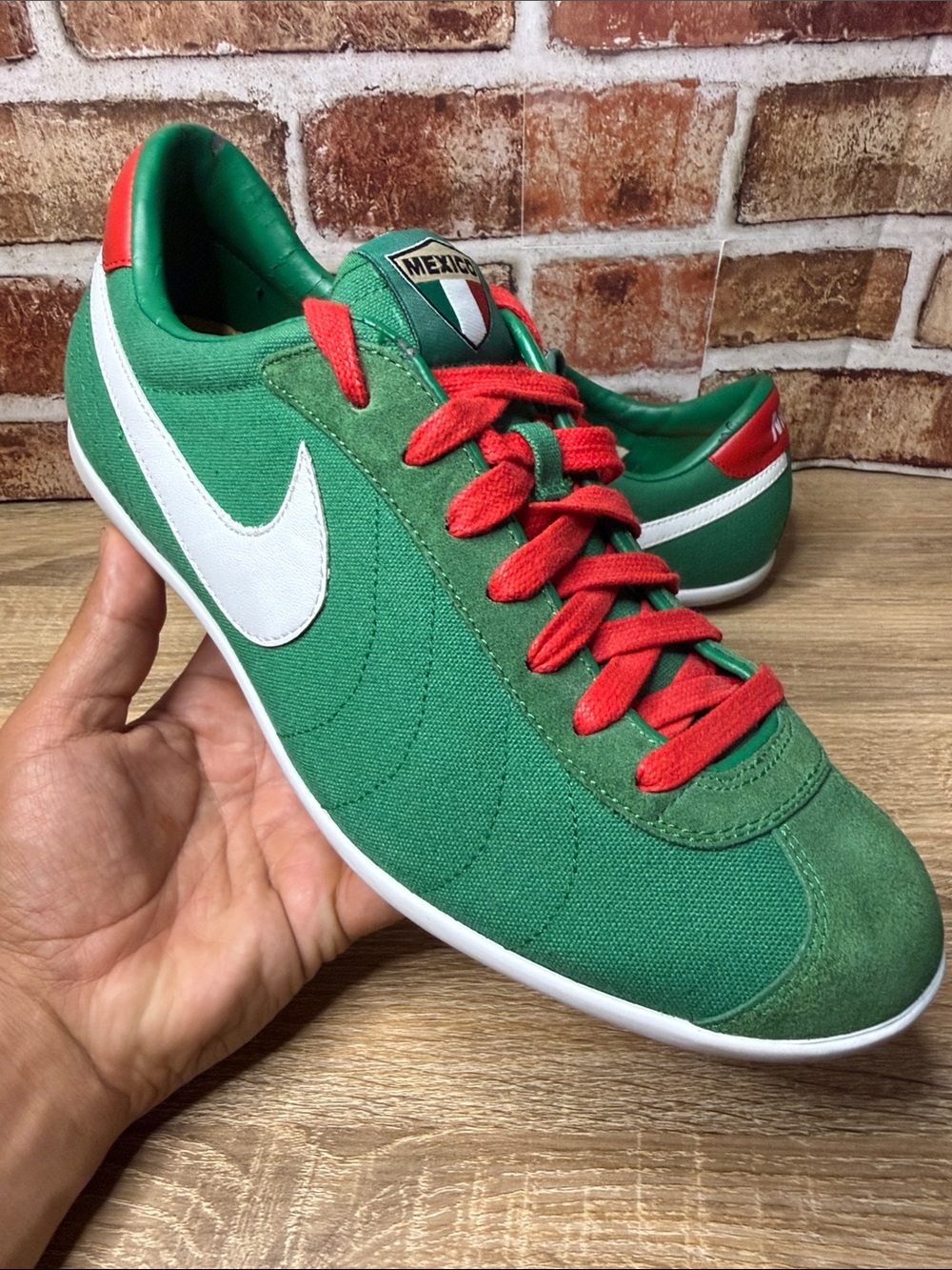Nike Vintage Rare Men’s Sz 10 2005 Sample Mexico World Cup Olympic 70 Green Sued